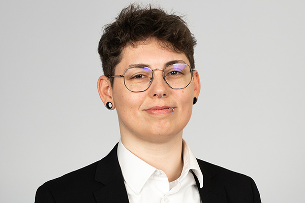 Sandra Schneider